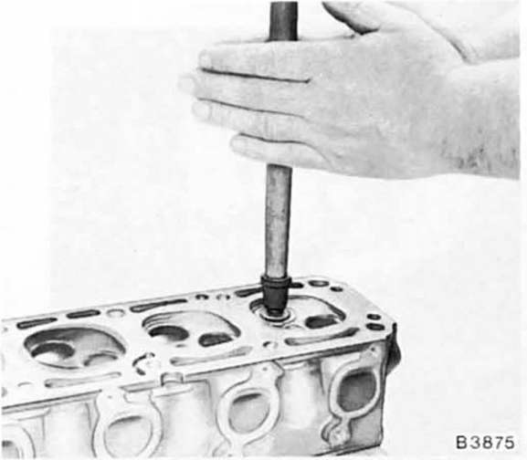 Opel Omega Reparaturanleitung. Ventilsitz einschleifen 