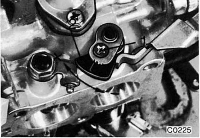 Opel Omega Reparaturanleitung. Einspntzmenge prüfen und einstellen