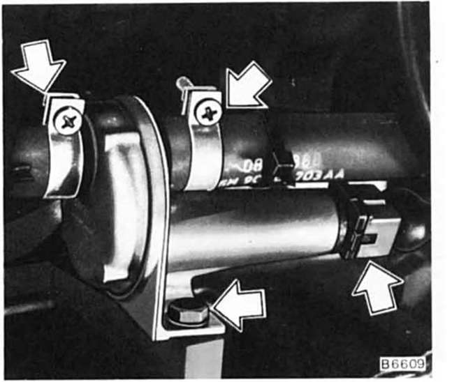 Opel Omega Reparaturanleitung. Zusatzluftschieber prüfen/ersetzen 