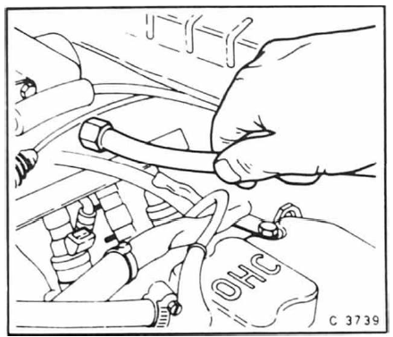 Opel Omega Reparaturanleitung. Einspritzventile prüfen/aus- und einbauen 