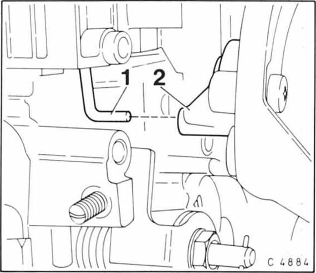 Opel Omega Reparaturanleitung. Vordrosselsteller prüfen/aus- und einbauen