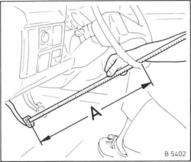 Opel Omega Reparaturanleitung. Kupplungszug einstellen 