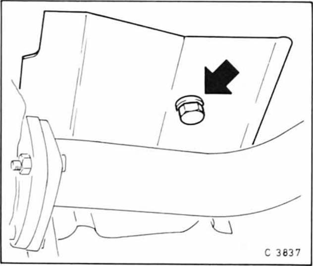 Opel Omega Reparaturanleitung. Getriebe aus-und einbauen