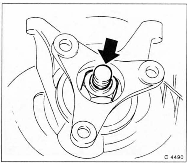 Opel Omega Reparaturanleitung. Gelenkwelle aus-und einbauen