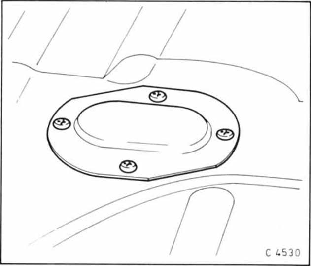 Opel Omega Reparaturanleitung. Stoÿdämpfer hinten aus- und einbauen