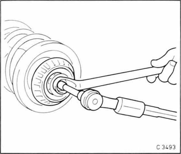 Opel Omega Reparaturanleitung. Stoÿdämpfer/vorderfeder aus- und einbauen