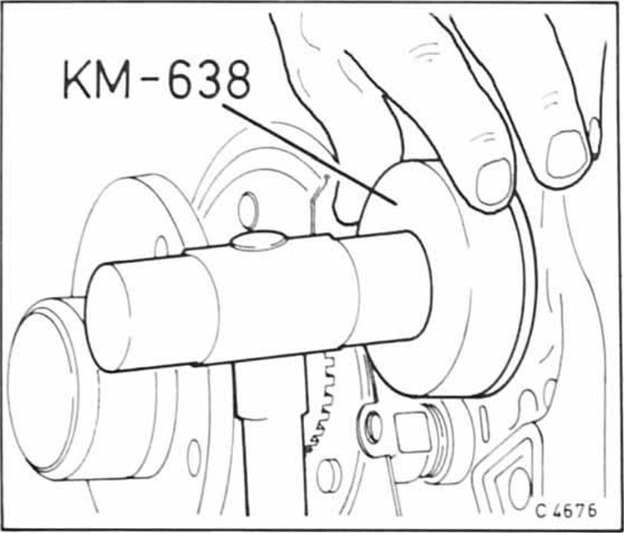 Opel Omega Reparaturanleitung. Staubkappe für vorderen bremskolben ersetzen