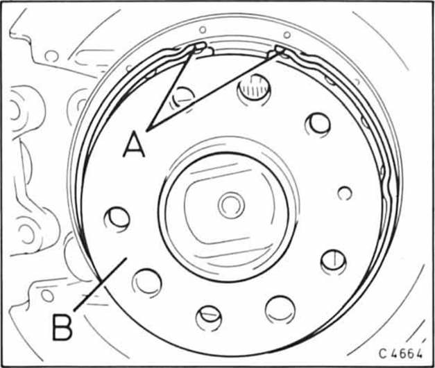 Opel Omega Reparaturanleitung. Bremsscheibe vorn aus-und einbauen 