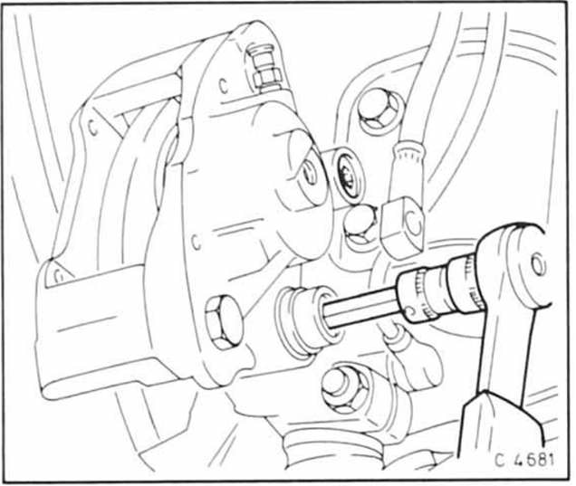 Opel Omega Reparaturanleitung. Bremsscheibe hinten aus-und einbauen 