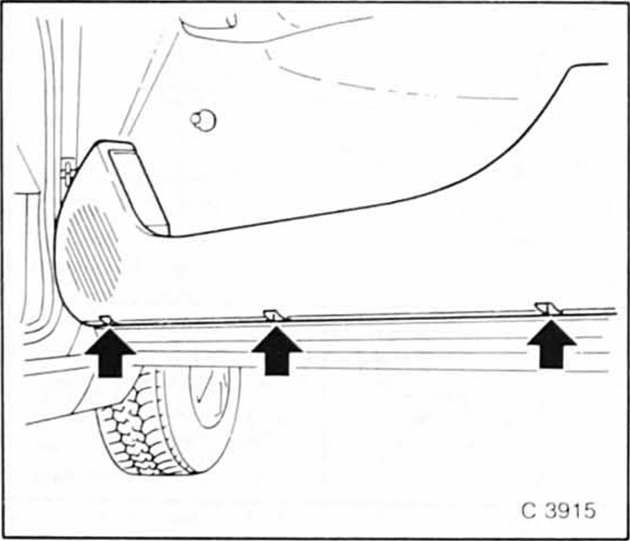 Opel Omega Reparaturanleitung. Türverkleidung aus- und einbauen 