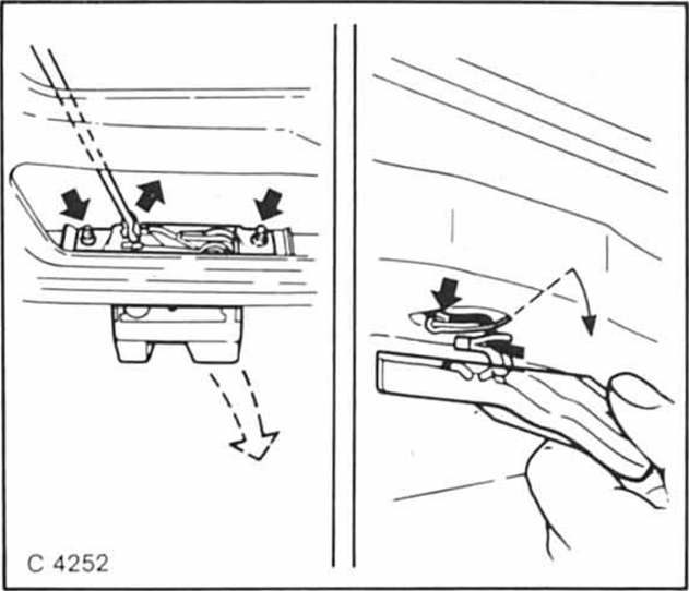 Opel Omega Reparaturanleitung. Schloÿ für rückwandklappe/kofferraumdeckel aus-und einbauen