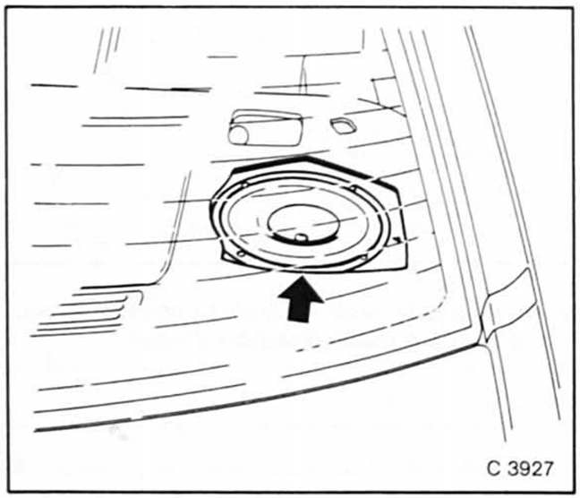 Opel Omega Reparaturanleitung. Hecklautsprecher limousine einbauen