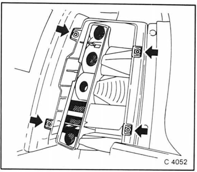 Opel Omega Reparaturanleitung. Heckleuchte aus- und einbauen 