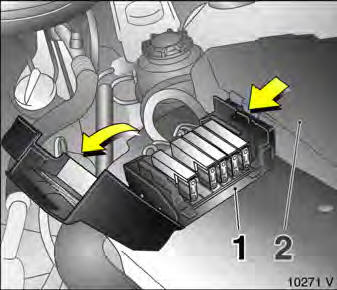 Opel Omega. Sicherungen im motorraum